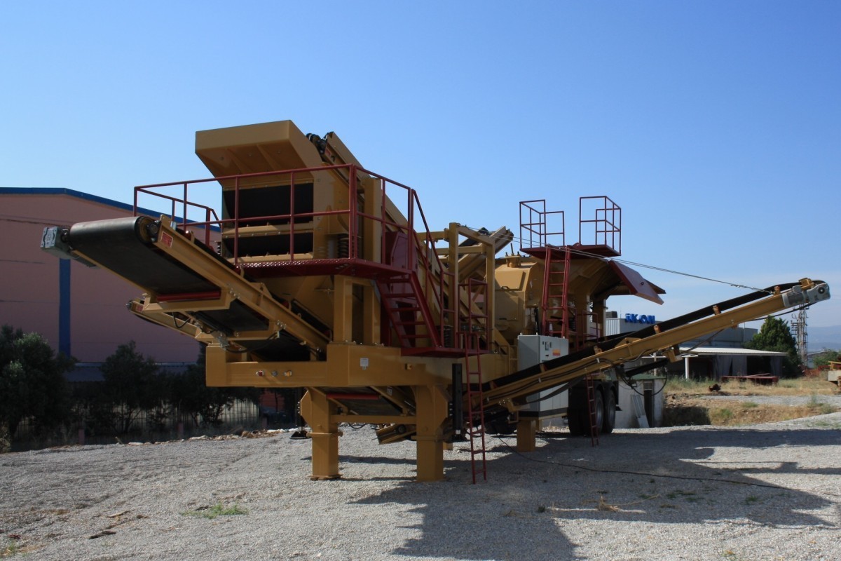Rock Crushing and Screening Machine