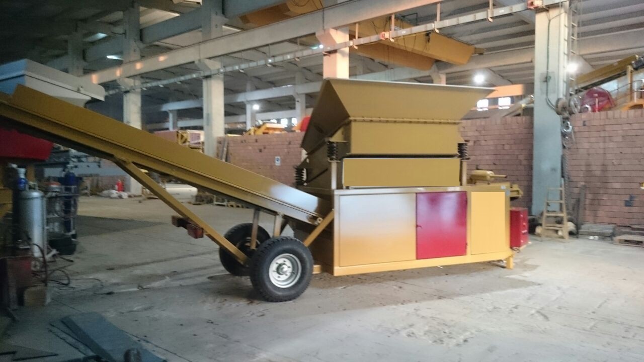 DRAGON CRUSHER Mobile Stone Crushing and Screening Plant