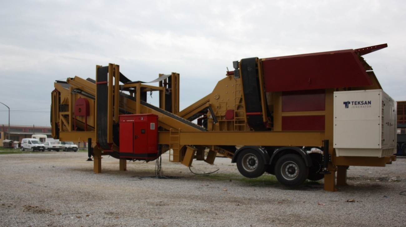 Mobile Crusher Production (Easy Transportation-High Performance)